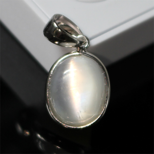 5.9ct ロイヤルムーンストーンキャッツアイペンダントトップ 〔JZ12-3〕