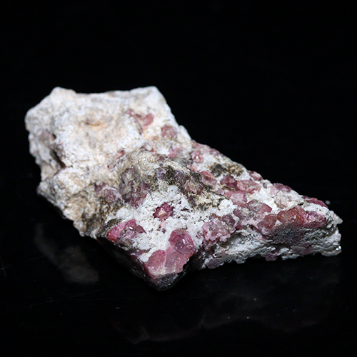 〔D131-19〕ピンクガーネット メキシコ産  シエラ・デ・クルセス Pink Garnet 鉱物 原石 標本【メール便不可】