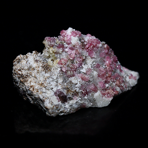 〔D131-22〕ピンクガーネット メキシコ産  シエラ・デ・クルセス Pink Garnet 鉱物 原石 標本【メール便不可】