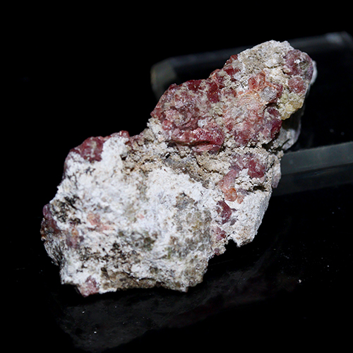 〔D131-34〕ピンクガーネット メキシコ産  シエラ・デ・クルセス Pink Garnet 鉱物 原石 標本【メール便不可】
