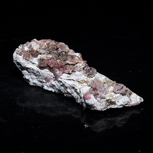 〔D132-5〕ピンクガーネット　メキシコ産  Pink Garnet 鉱物 原石 標本【メール便不可】