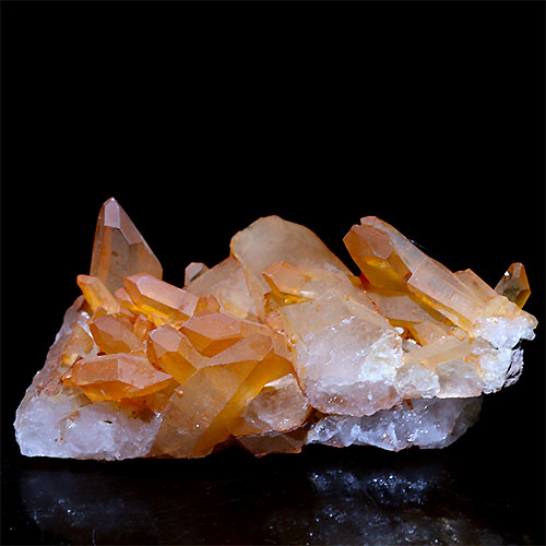 〔D133-24〕コリント産 タンジェリンクォーツ クラスター マンダリンクォーツ Tanjerine Quartz 蜜柑水晶【メール便不可】