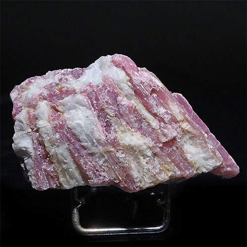 〔D139-3〕ピンクトルマリン結晶 Pink Tourmaline 原石 電気石 Brazil 置物 鉱物標本【メール便不可】