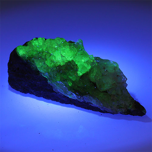 〔D356-22〕希少 メキシコ産 蛍光 ハイアライトオパール 玉滴石 Hyalite Opal 結晶 原石1個売り【メール便不可】