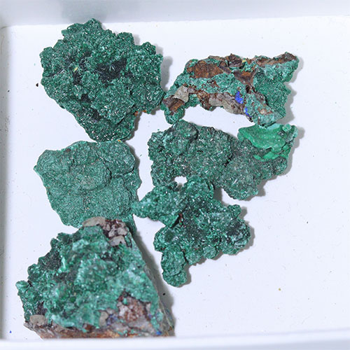 〔D363-52〕ミニマラカイト(孔雀石) モロッコ産 Malachite 6個 鉱物原石【メール便不可】