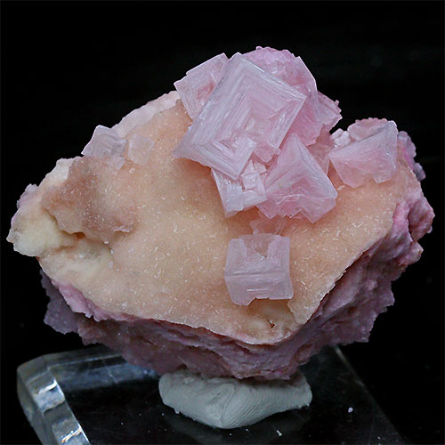 〔D427-33〕濃いピンク ピンクハーライトカリフォルニア産  Pink Halite 岩塩 塩の花 浄化 鉱物 原石 標本