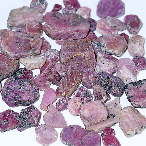 〔D434〕お買い得 約60g マダガスカル産 ルビー スライス Ruby 紅玉 原石 結晶 【ランダム発送】