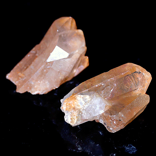 〔D497-18〕2個入り コリント産 タンジェリンクォーツ クラスター マンダリンクォーツ Tanjerine Quartz 蜜柑水晶【メール便不可】