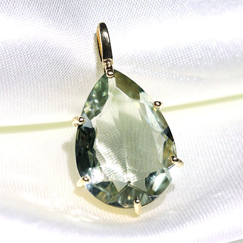 〔J375-16〕宝石質 グリーンアメジスト プライオライト ペンダント Greened Amethyst