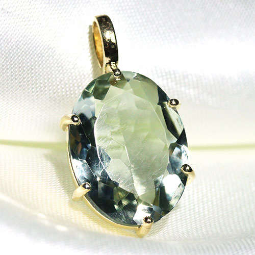 〔J375-18〕宝石質 グリーンアメジスト プライオライト ペンダント Greened Amethyst