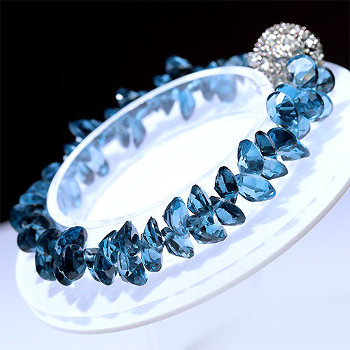 〔K1854-8〕高品質 宝石ルースカット ロンドンブルートパーズ Topaz ペアシェイプカット 約8x6mm ブレスレット