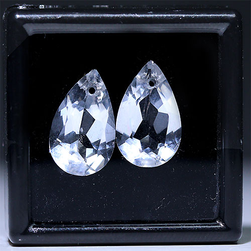 〔Z56-3〕2個入り 片穴あき 水晶ペアシェイプ  約13x8mm カット ルース