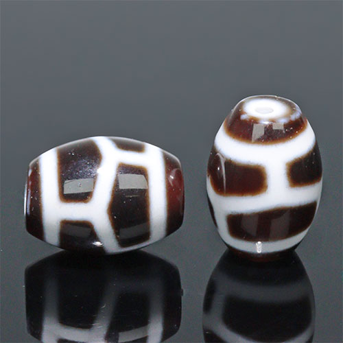 〔Z67-1〕【 天珠】約18x13mm 亀甲長寿天珠 守り 開運 風水 【ランダム発送】【FOREST 天然石 パワーストーン】