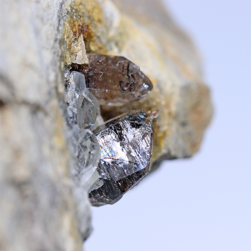 〔D477-12〕ハーキマーダイヤモンド 母岩付き原石 ニューヨーク州ハーキマー地区産 Herkimer diamond【メール便不可】