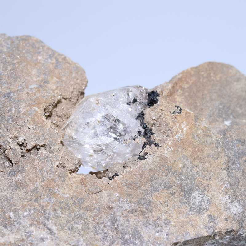 〔D477-5〕ハーキマーダイヤモンド 母岩付き原石 ニューヨーク州ハーキマー地区産 Herkimer diamond【メール便不可】