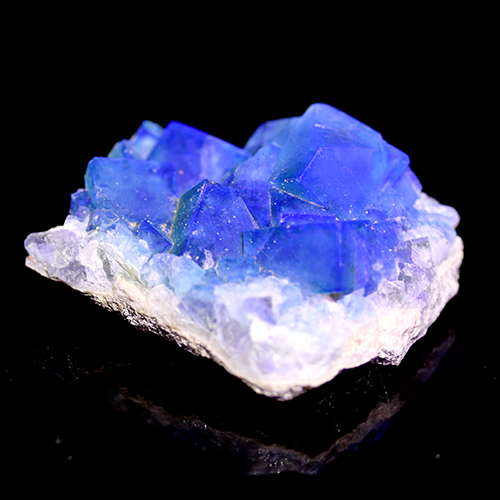 メール便不可 〔D486-2〕Fluorite フローライト 蛍光鉱物 蛍石 マダガスカル 結晶 原石【FOREST 天然石 パワーストーン】