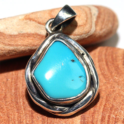 〔J373-2〕アリゾナ スリーピングビューティーターコイズ SV925 ペンダント Sleeping Beauty Turquoise