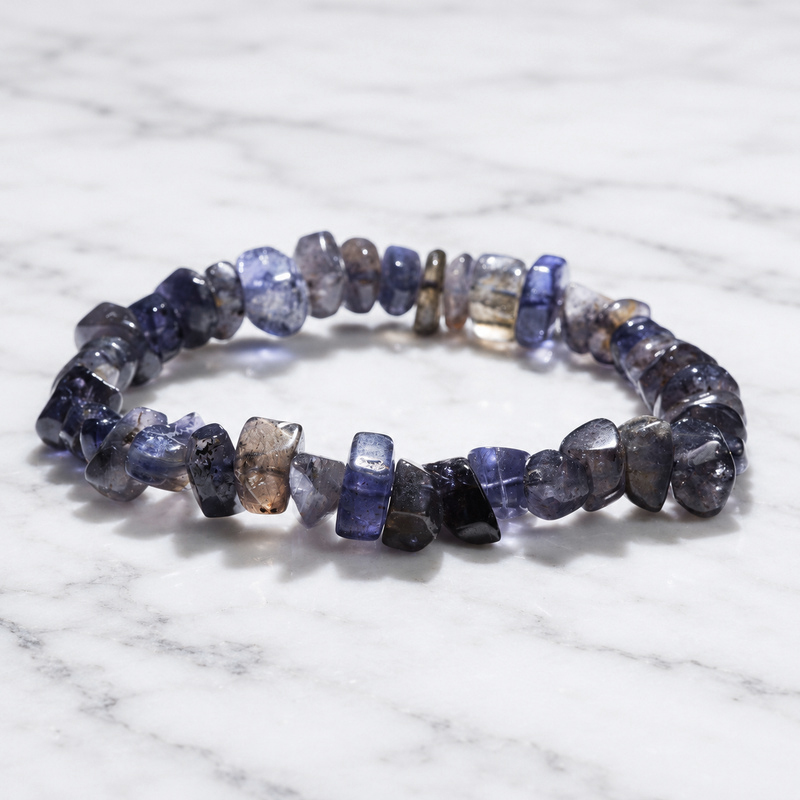 〔K2310-1〕深みのある青紫 アイオライト Iolite 菫青石 タンブルブレスレット