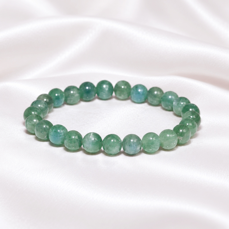 〔K2311-1〕約7mm 柔らかな青緑 グリーンカイヤナイト Green Kyanite 藍晶石 丸玉ブレスレット【ランダム発送】